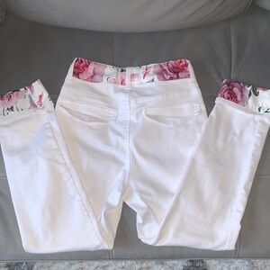 Venus Floral Accent White Jeans